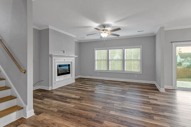 Building Photo - 707 Riva Ridge Rd