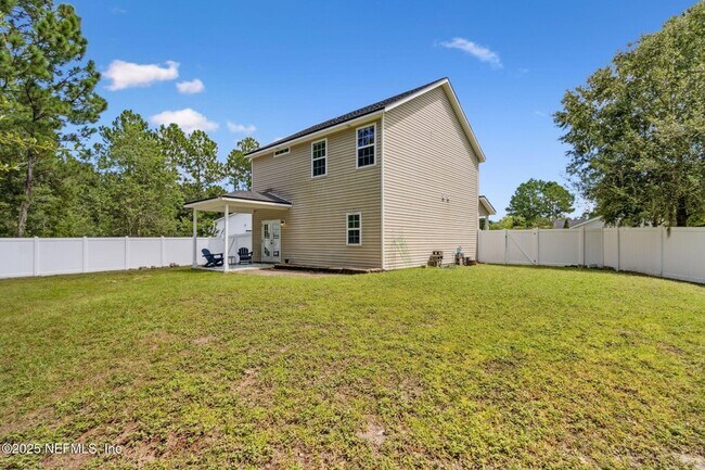 Building Photo - 95152 Cypress Trail