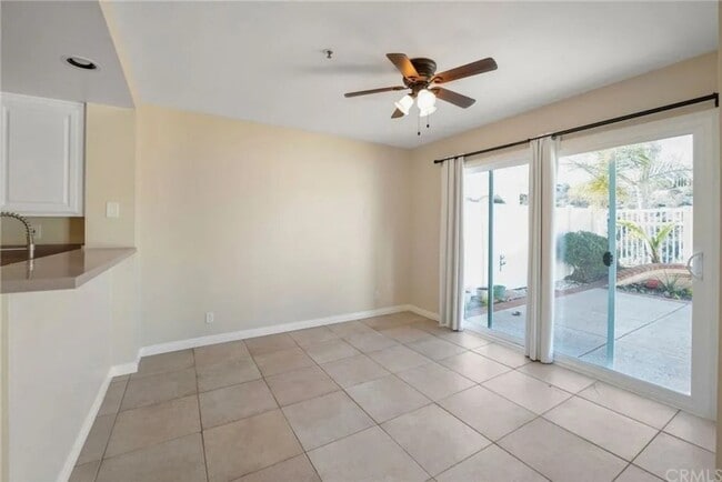Building Photo - 1588 Elegante Ct