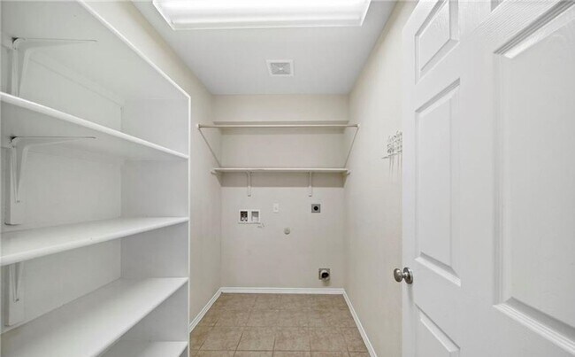 Building Photo - Cottage Style 3 Bedroom in Killeen Availab...