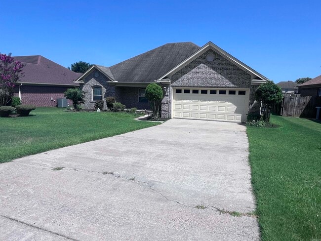 Building Photo - 1808 Airborn Dr