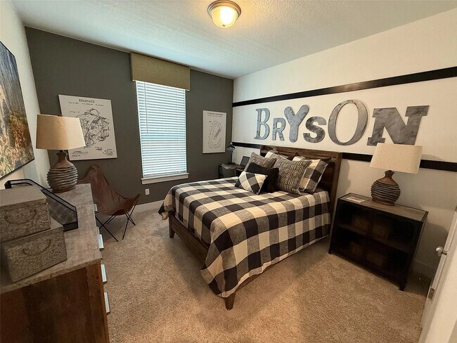 Building Photo - Room in House on Craven Hill Ln