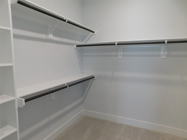 Building Photo - 4223 Eli St