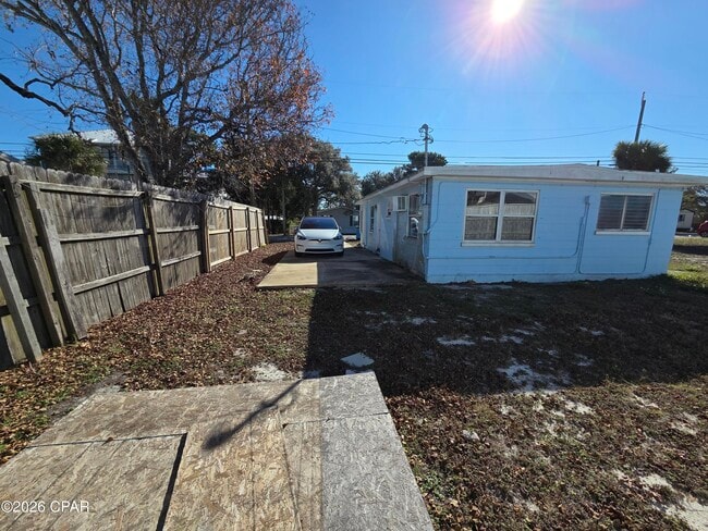 Building Photo - 209 W Toledo Pl