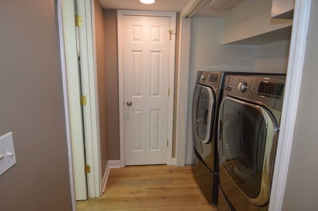 Building Photo - Wonderful 2 Bedroom/2 Bathroom House for Rent