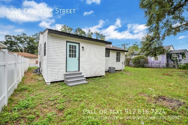 Building Photo - "Charming 3-Bedroom Haven in Savannah – Co...