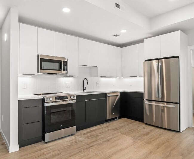 Building Photo - 24-28 Mt Pleasant St