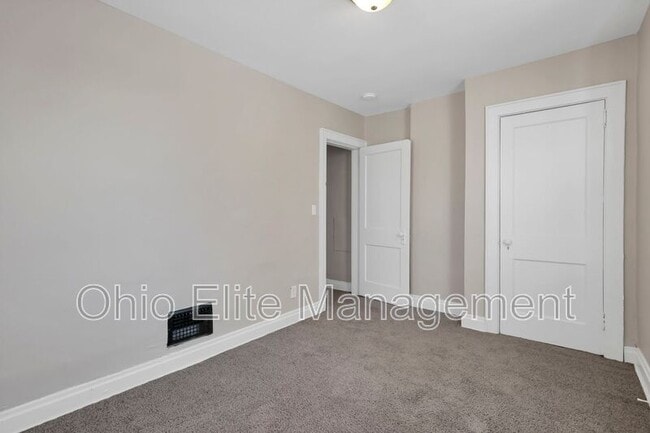 Building Photo - 775 S 17th St