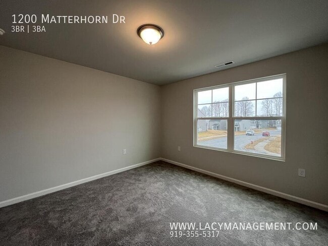 Building Photo - 1200 Matterhorn Dr