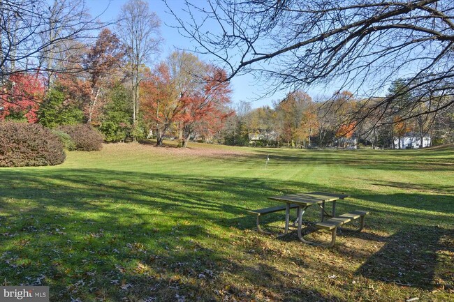 Building Photo - 7722 Desdemona Ct