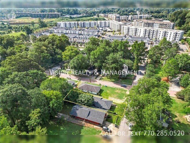 Building Photo - 1016 Linam Ave SE