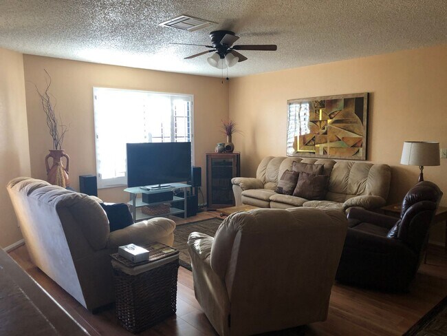 Building Photo - Manor 1485A Seasonal Rental