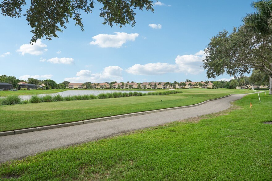 Building Photo - 13010 Amberley Ct