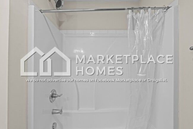 Building Photo - 100 Downsbury Rd