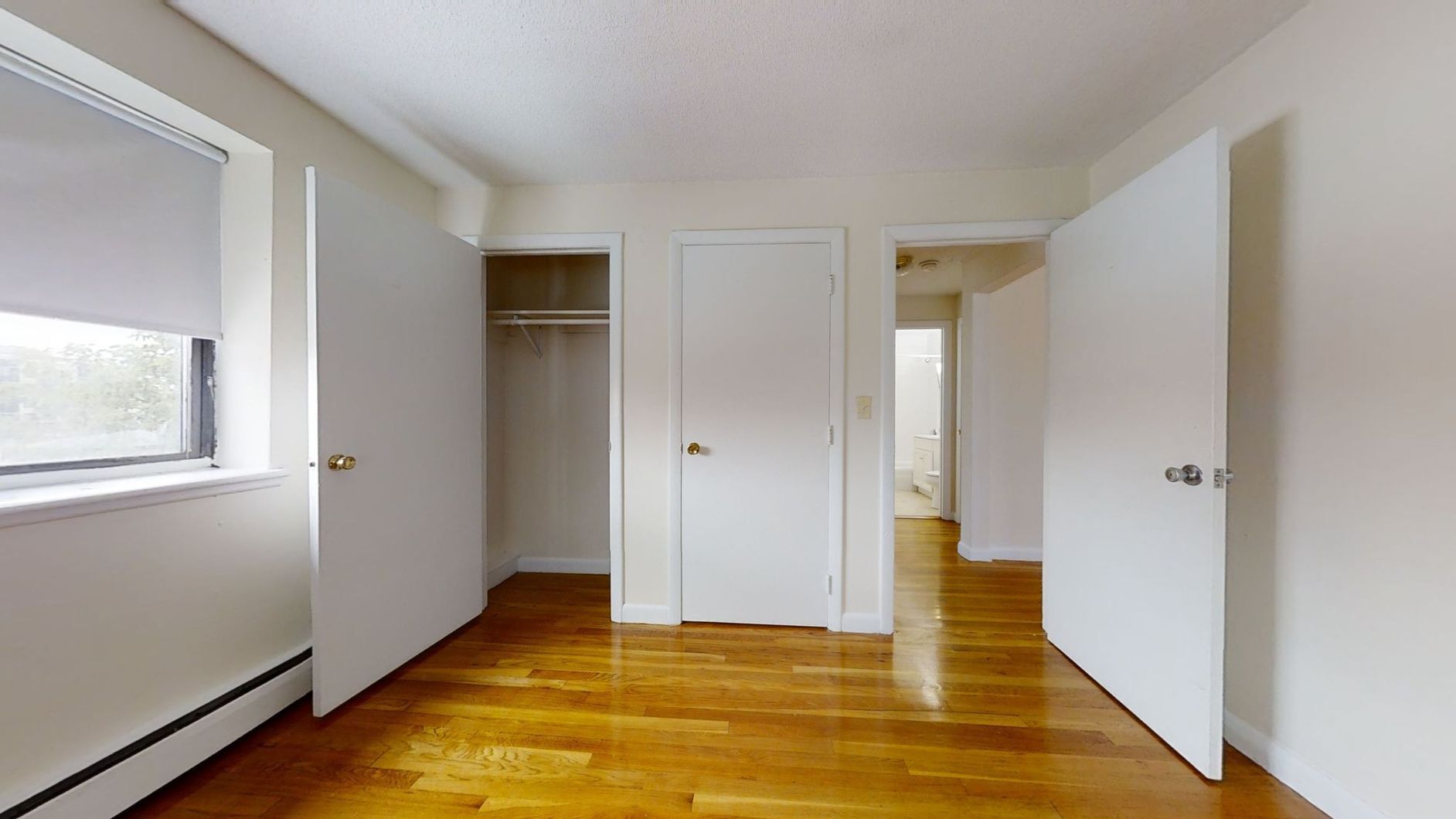 Building Photo - 112 Dustin St