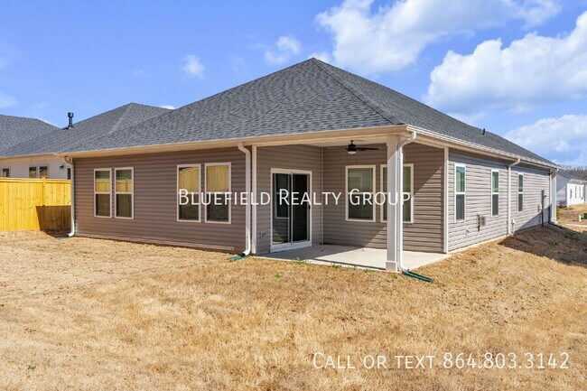 Building Photo - 442 Harben Dr