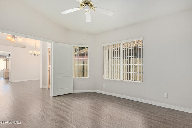 Building Photo - 10848 W Ventana Dr S