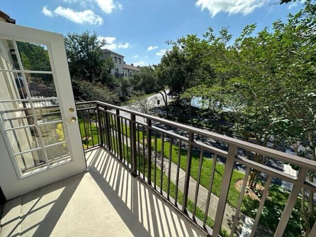 Building Photo - Iconic 2 story corner condo at the Terraces of Celebration. Completely renovated 2 Bedroom, 2 Bat...