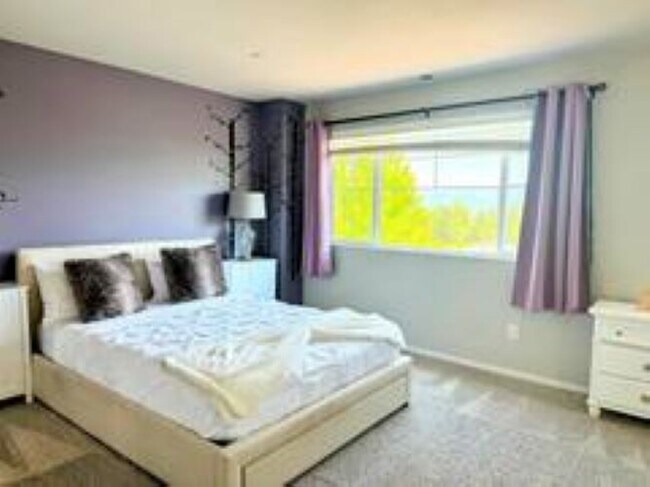 Building Photo - 9105 Merritt Ave SE