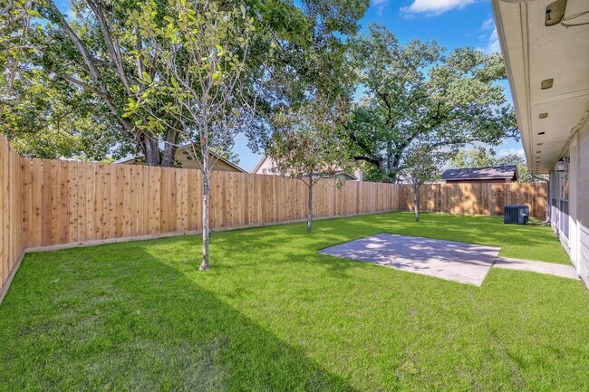 Building Photo - 11923 Silver Canyon Ln