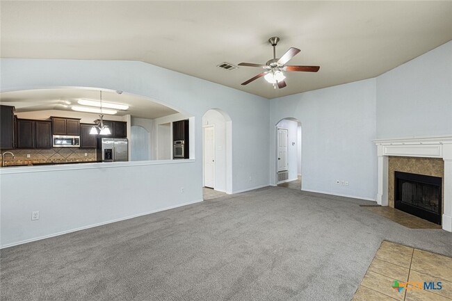 Building Photo - 5209 Ranch Meadow St