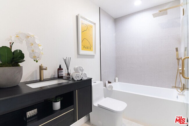 Building Photo - 1033 Carol Dr