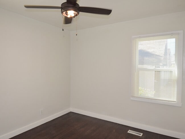 Building Photo - 36 1/2 N 200 W