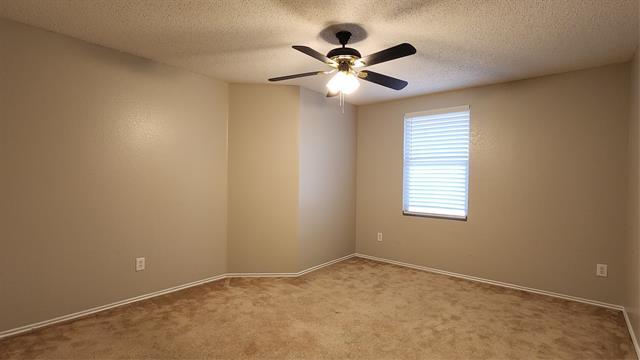 Building Photo - 2604 Bandera Pl