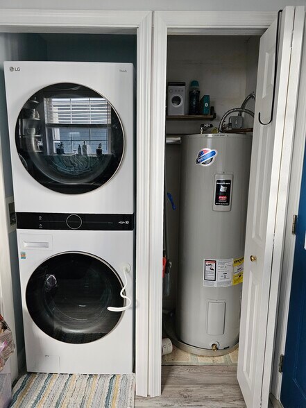 Building Photo - 52 Wesley Rd