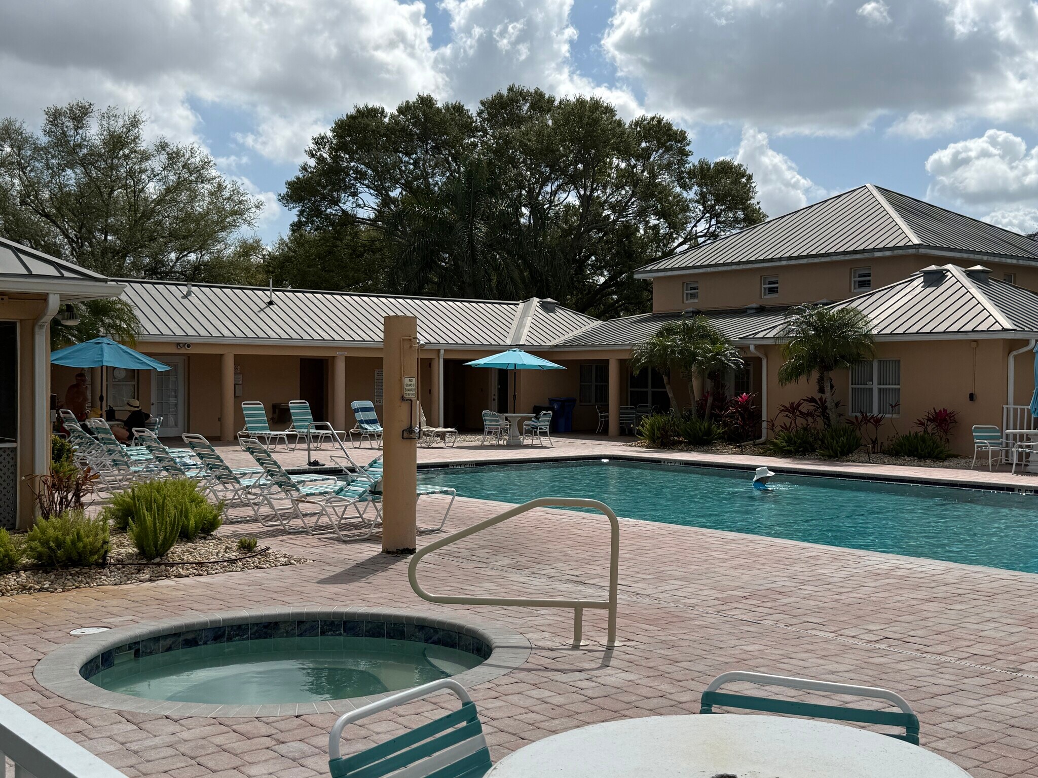 Building Photo - 4530 Pinebrook Cir