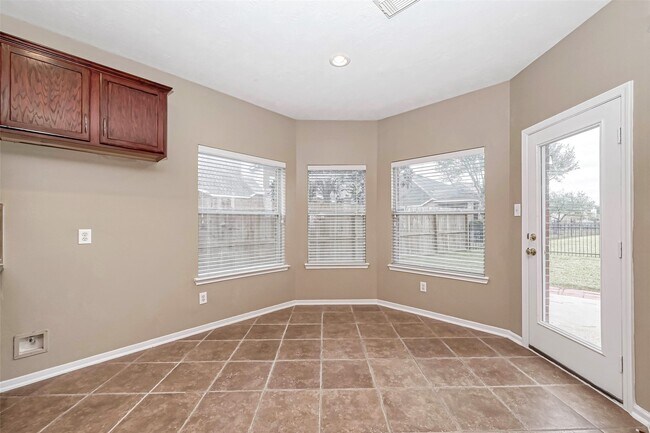 Building Photo - 1222 Watermoon