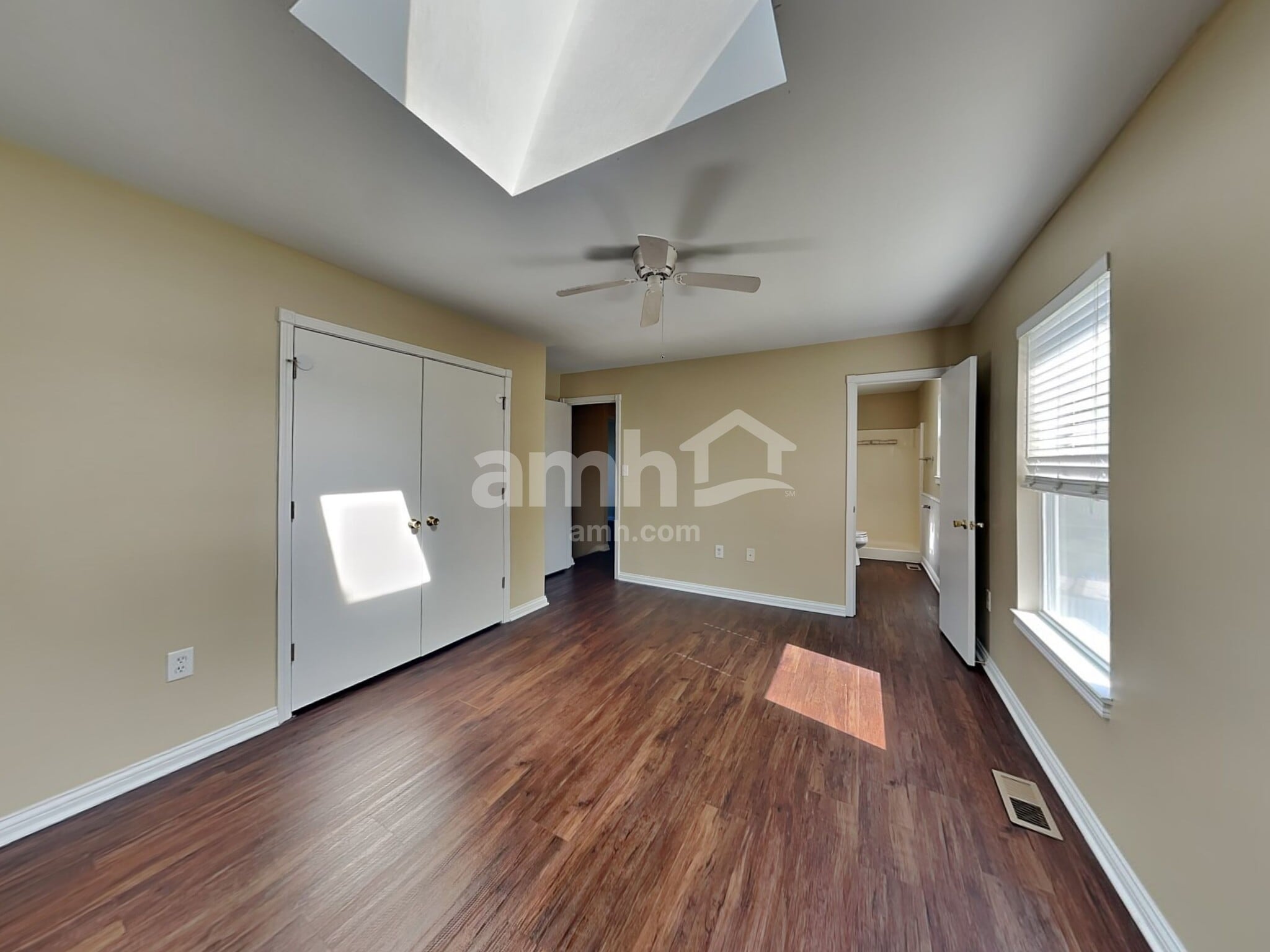 Building Photo - 1836 Clearbrook Dr