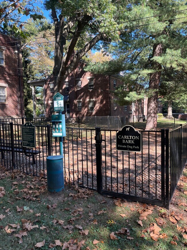 Building Photo - 2815 Woodpipe Ln