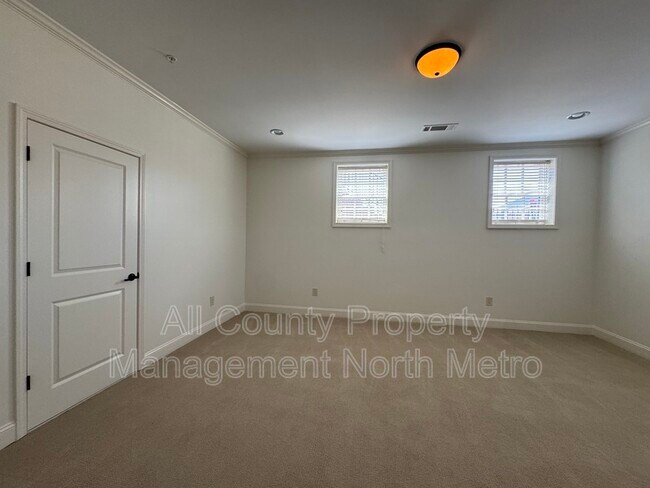 Building Photo - 110 Rose Garden Ln