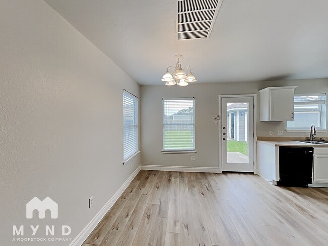 Building Photo - 2716 Amberglow Ct