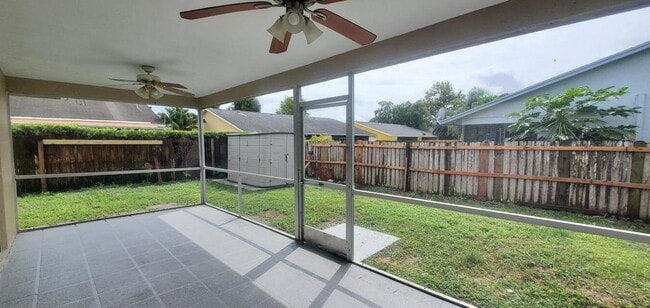 Building Photo - 9212 W Highland Pines Dr
