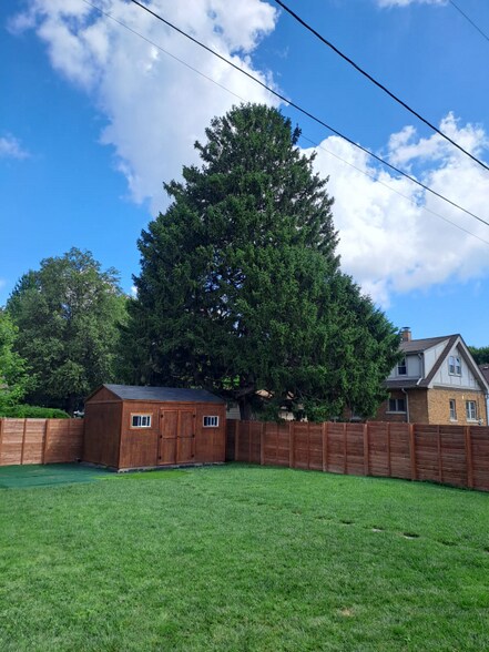 Building Photo - 6706 Vista Ave