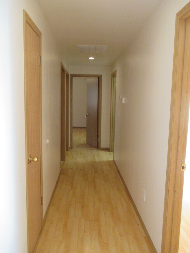 Building Photo - Howell.R-3809/11