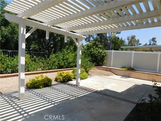 Building Photo - 53 Lunette Ave