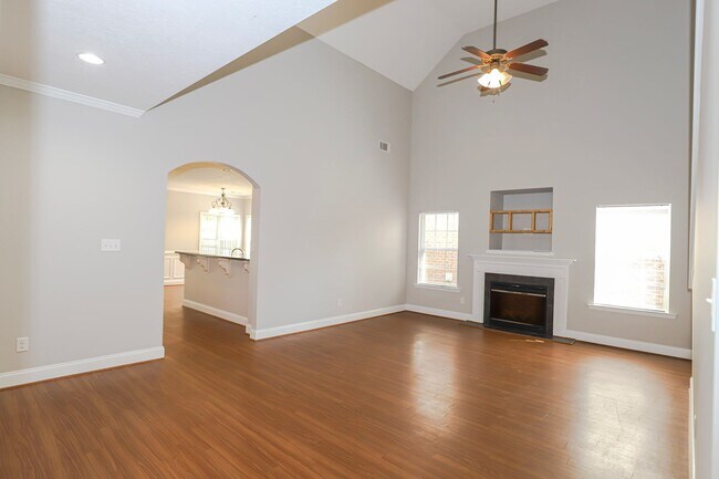 Building Photo - 4453 Galway Dr