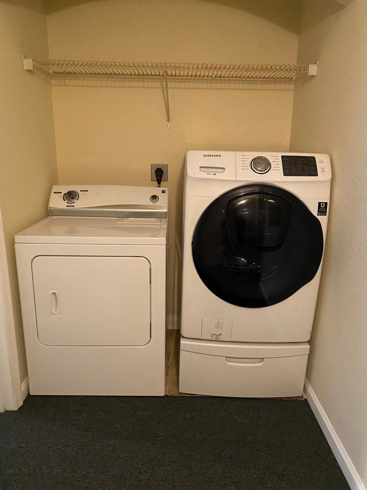 Unit#1 in unit washer and dryer - 1308 McCaskill Ave