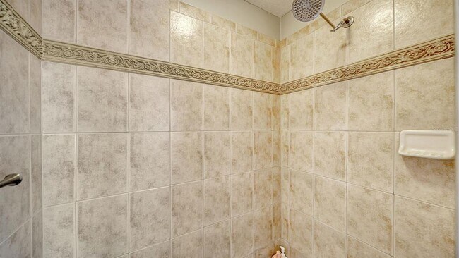 Building Photo - 6122 Blue Runner Ct