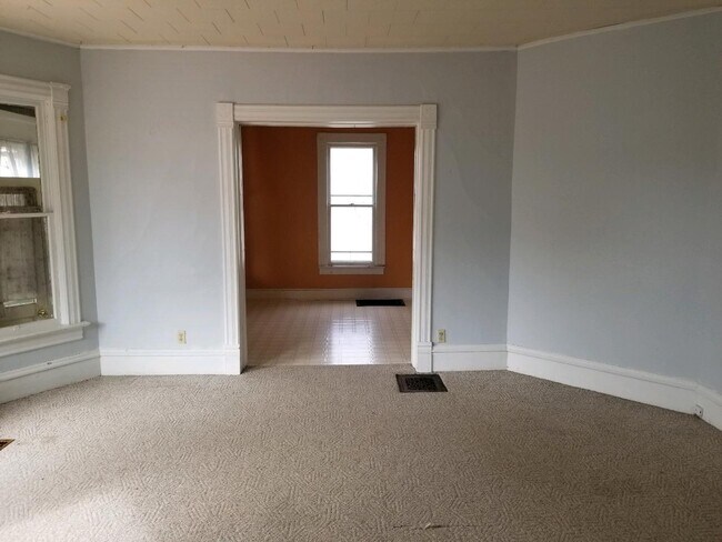 Building Photo - 709 Frederick St