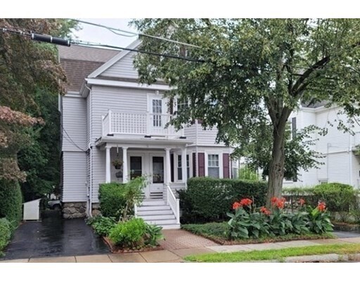 Primary Photo - 46 Waverley St