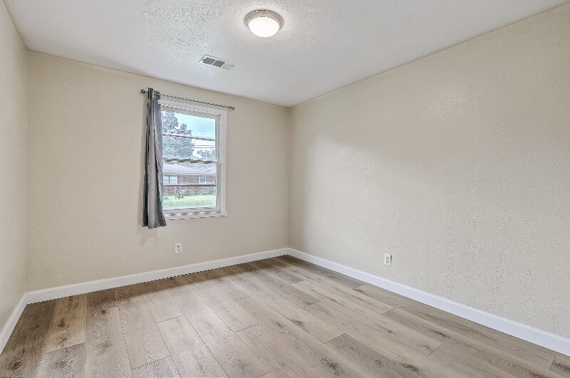 Building Photo - 761 Jordan St