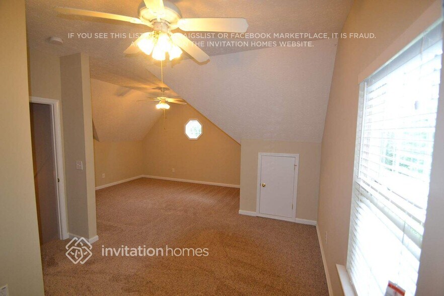 Building Photo - 220 Chinns Way