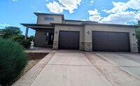Building Photo - 2979 Fairway View Dr