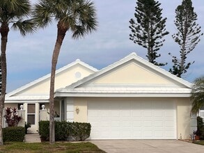 Building Photo - 705 Harrington Lake Dr S