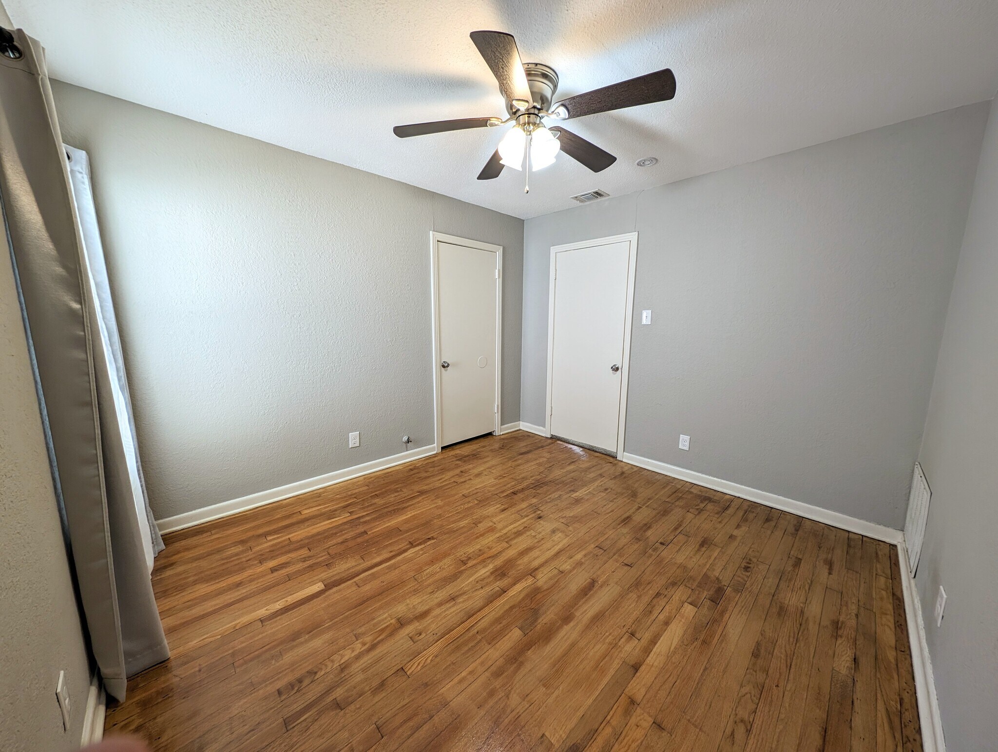 Building Photo - 307 San Angelo