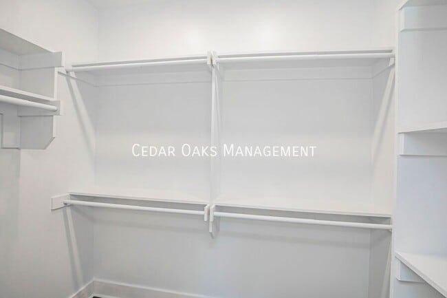 Building Photo - 116 E Mountain St